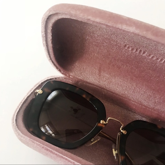 MiuMiu sunglasses - Picture 4 of 7